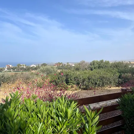 Pleiades - Sea Views, Private Pool & Hot Tub Kouklia