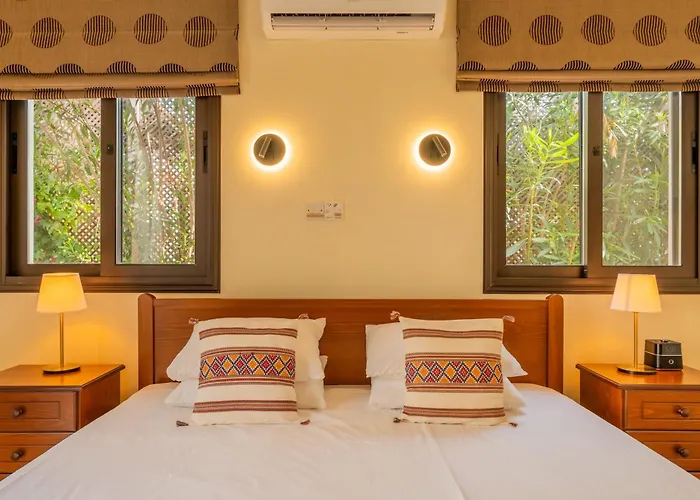 Pleiades - Sea Views, Private Pool & Hot Tub Βίλα