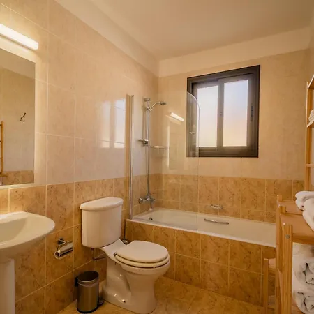 Pleiades - Sea Views, Private Pool & Hot Tub *